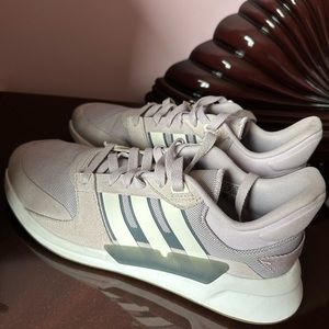 Adidas Cloud-foam comfort sneakers